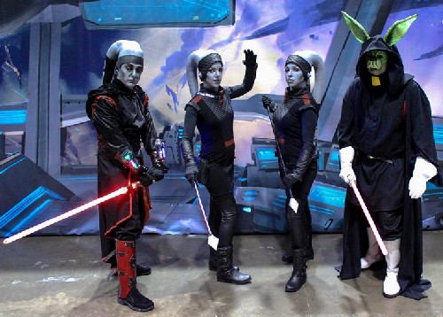 Our Little Group of Twi'leks and a Lepi